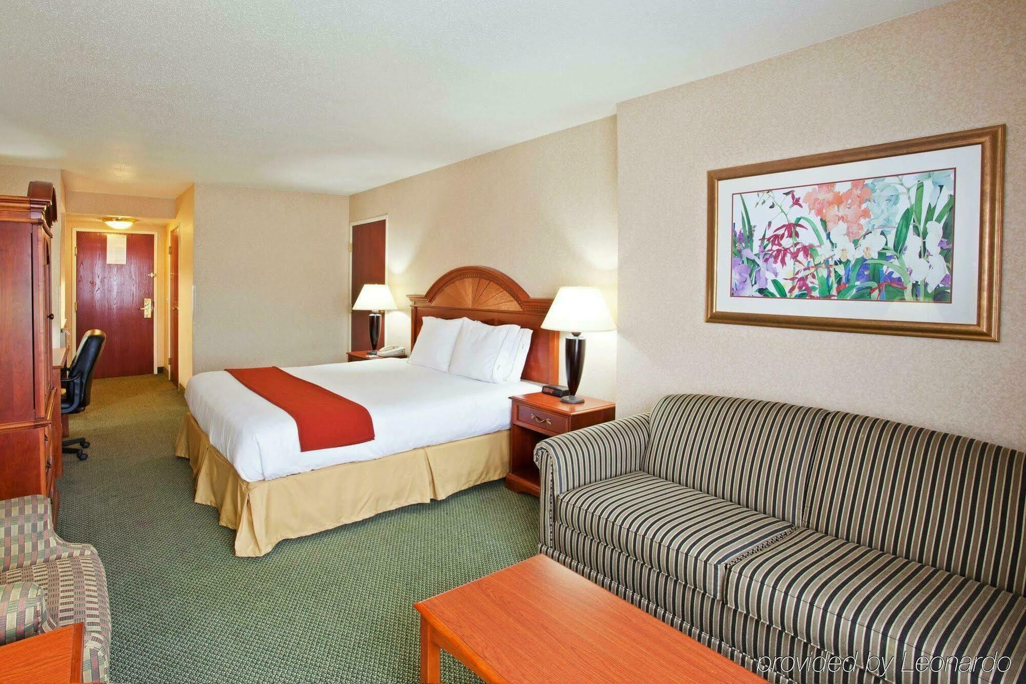 Holiday Inn Express Pittsburgh-Bridgeville, An Ihg Hotel Exterior foto
